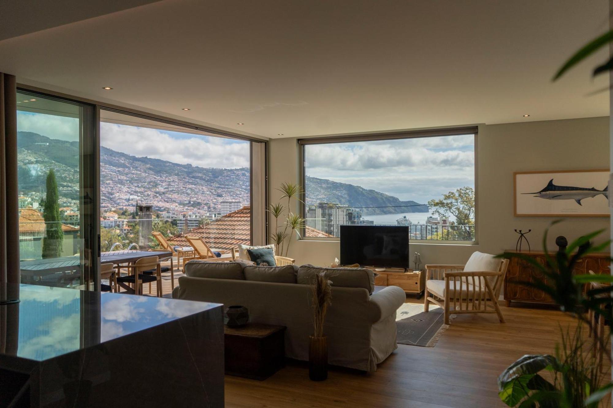 Blue Boat By Madeira Best Apartments ฟุงชาล ภายนอก รูปภาพ