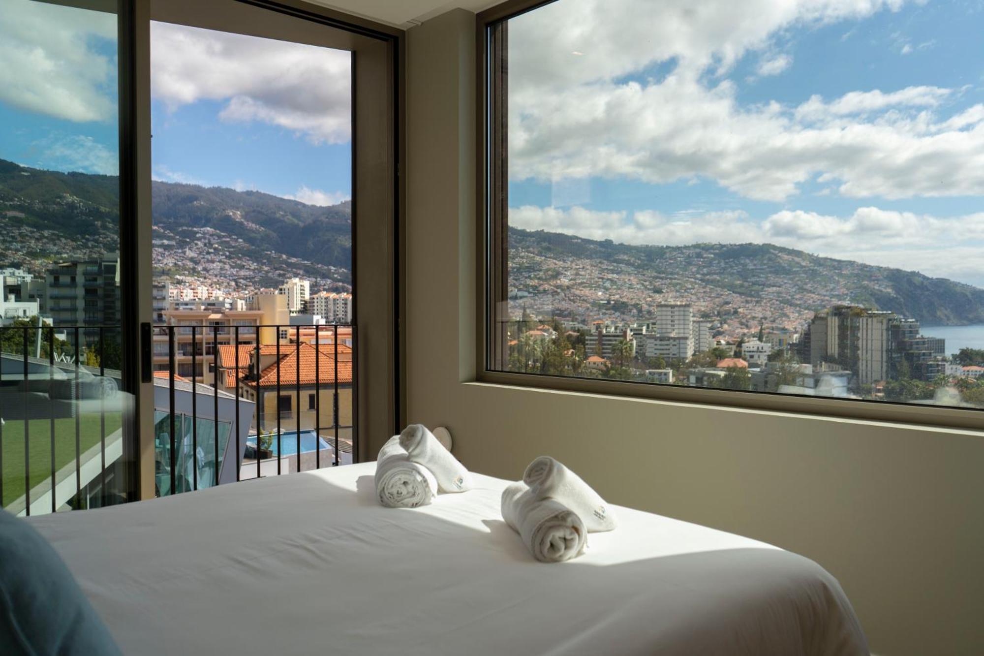 Blue Boat By Madeira Best Apartments ฟุงชาล ภายนอก รูปภาพ